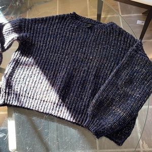 Lumiere, L, crop boxy cut,navy,off shoulder sleeves,acrylic/poly,casual EUC